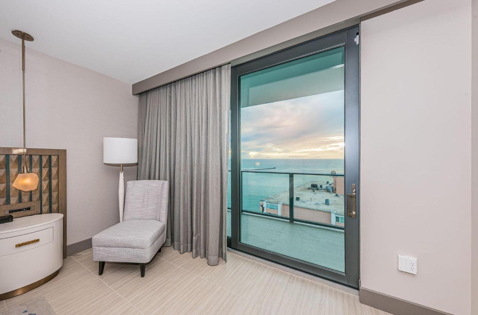 1612 - Beachfront Condo Clearwater Beach Zewnętrze zdjęcie